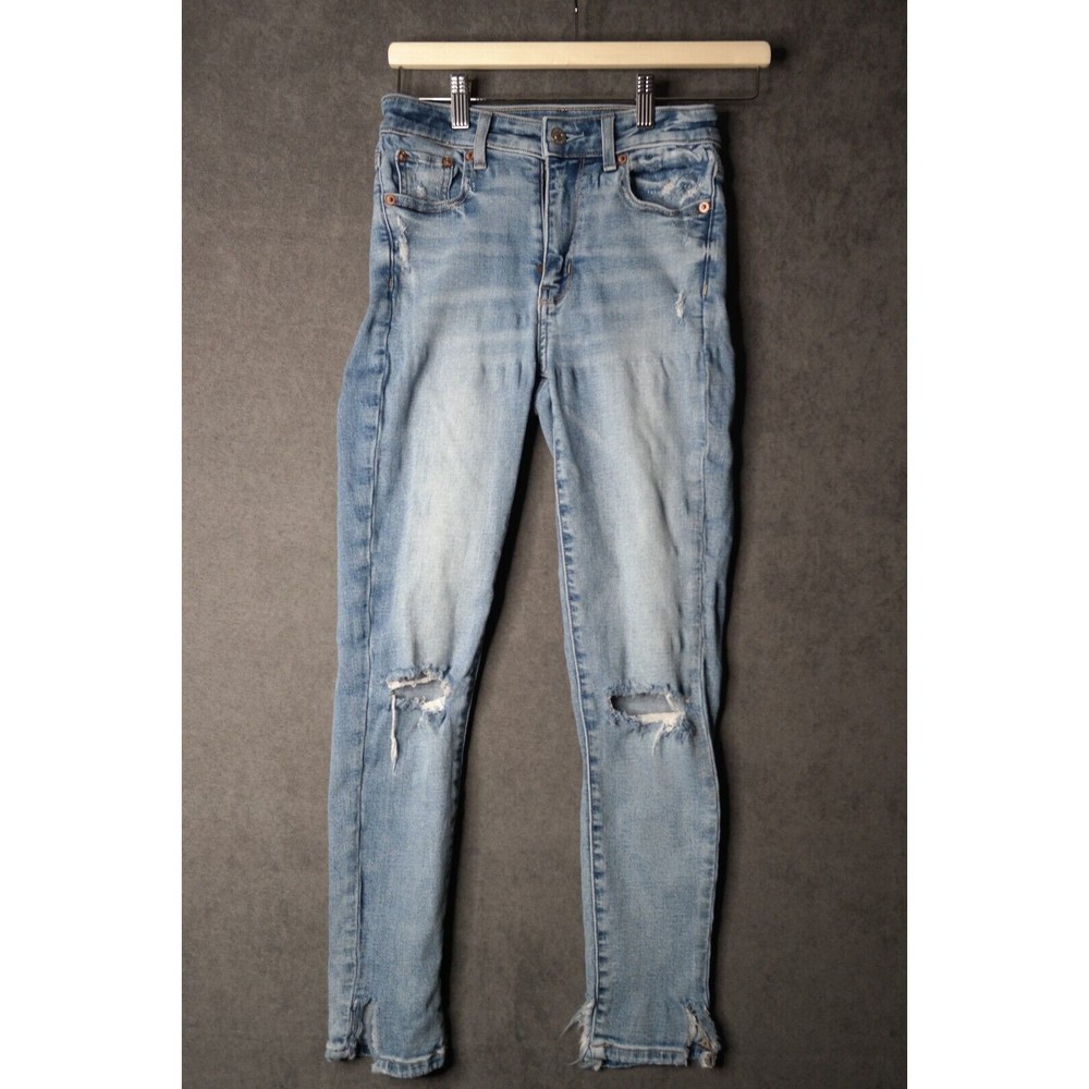 American Eagle Light Wash Distressed Mom Straight Leg Jeans Size 0